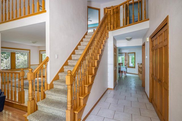 1752 HUNTERS GLEN DRIVE, Oshkosh, WI 54904