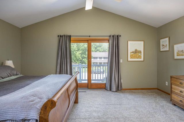 1752 HUNTERS GLEN DRIVE, Oshkosh, WI 54904