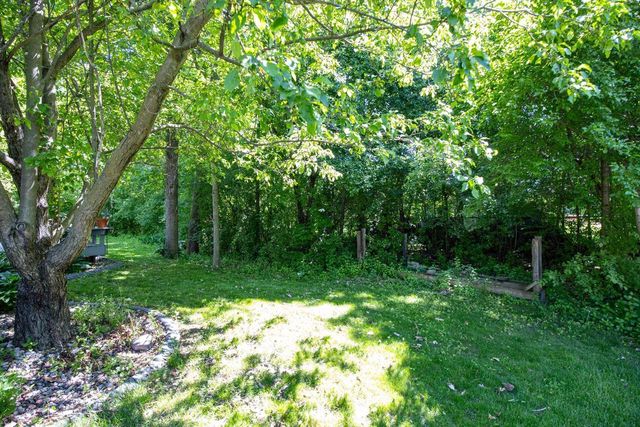 1752 HUNTERS GLEN DRIVE, Oshkosh, WI 54904