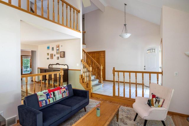 1752 HUNTERS GLEN DRIVE, Oshkosh, WI 54904