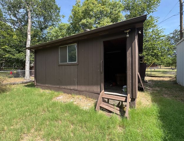 3703 Pecan Park Drive, Weatherford, TX 76087