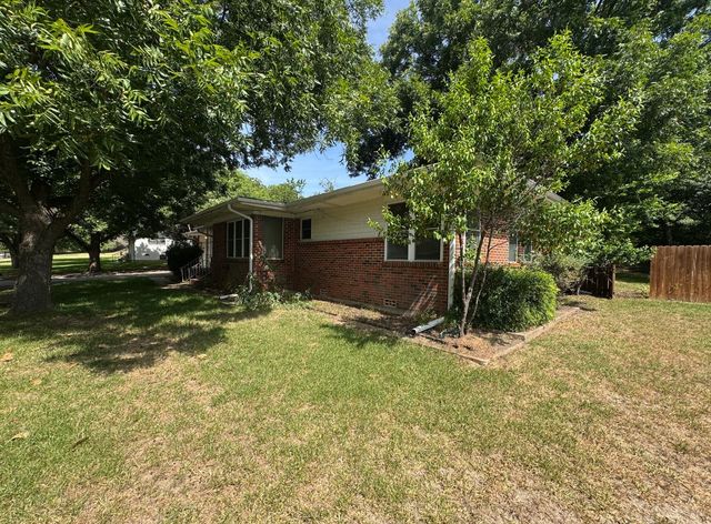 3703 Pecan Park Drive, Weatherford, TX 76087