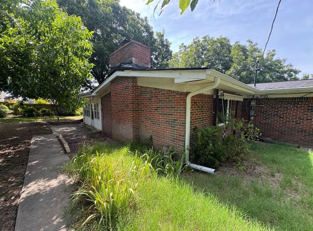 3703 Pecan Park Drive, Weatherford, TX 76087