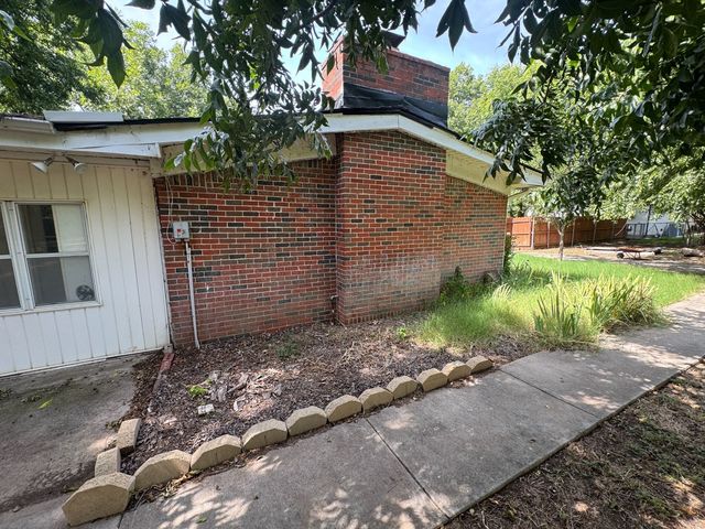 3703 Pecan Park Drive, Weatherford, TX 76087