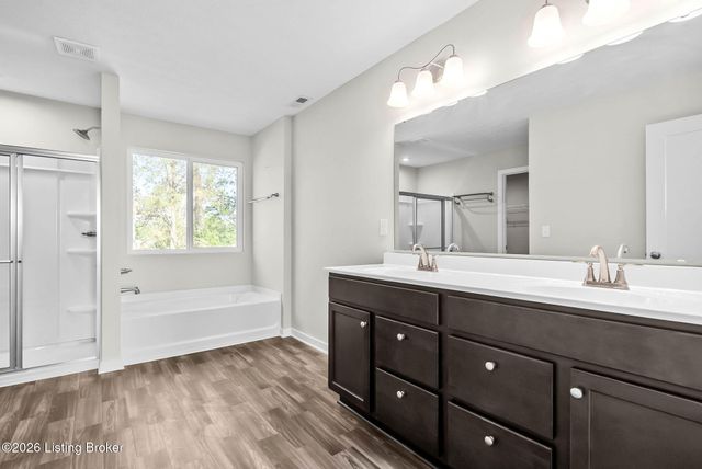 367 Birchwood Dr, Shepherdsville, KY 40165