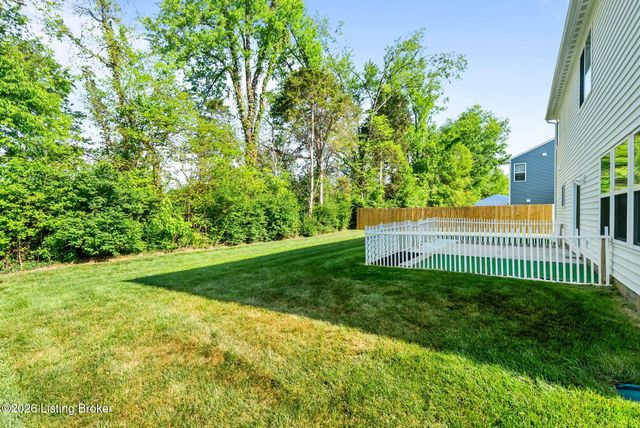 367 Birchwood Dr, Shepherdsville, KY 40165
