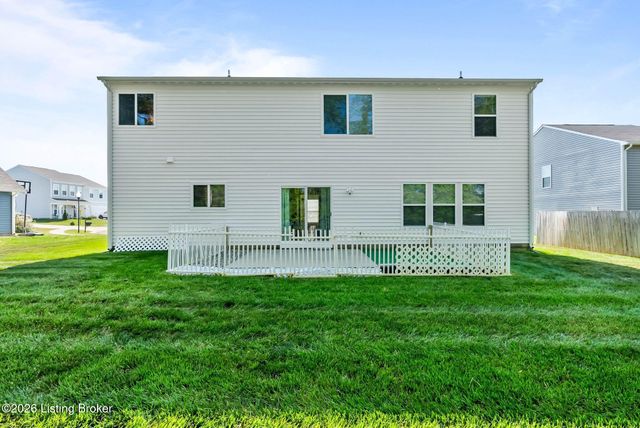 367 Birchwood Dr, Shepherdsville, KY 40165