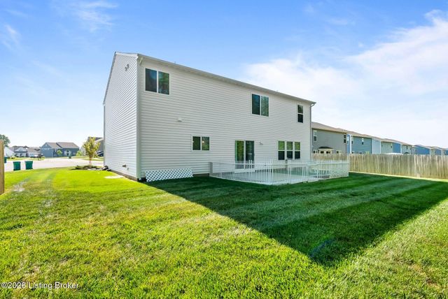 367 Birchwood Dr, Shepherdsville, KY 40165