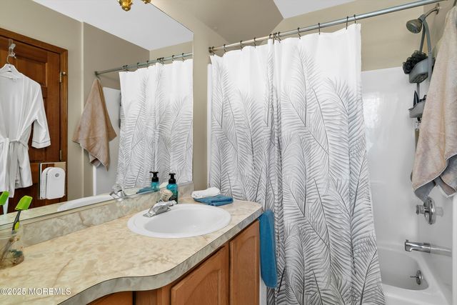 20 Meadow Point Drive, Brick, NJ 08723