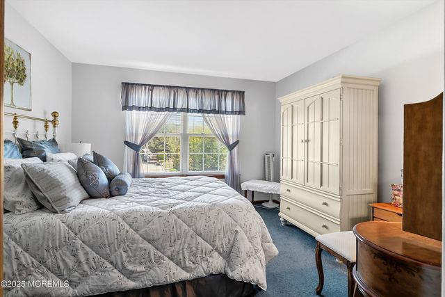 20 Meadow Point Drive, Brick, NJ 08723