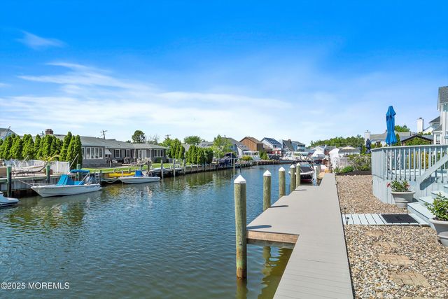 20 Meadow Point Drive, Brick, NJ 08723