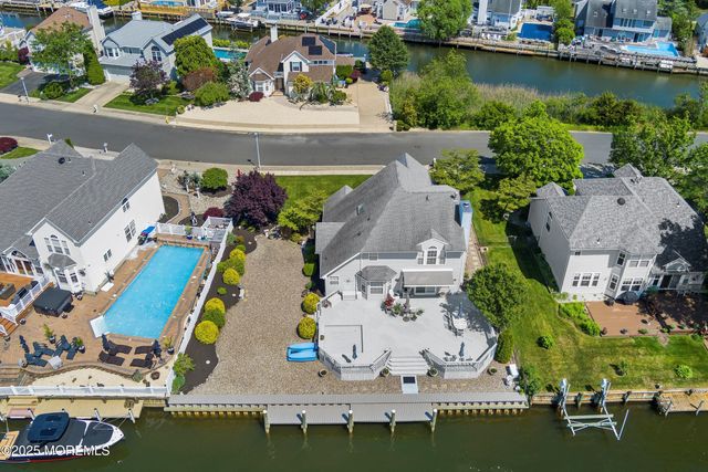 20 Meadow Point Drive, Brick, NJ 08723