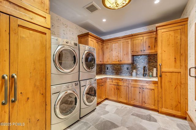 107 White Pine Canyon Road, Park City, UT 84060