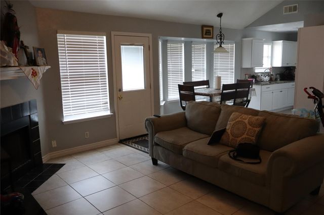 7003 Apperson ST, Del Valle, TX 78617