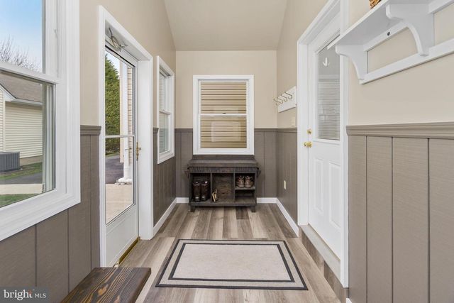 111 POPE AVE, Hamilton, NJ 08619