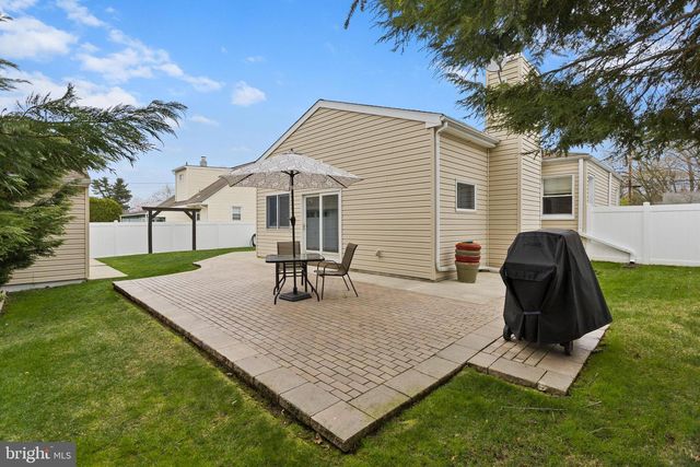 111 POPE AVE, Hamilton, NJ 08619