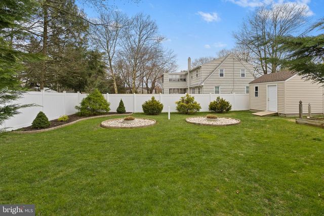 111 POPE AVE, Hamilton, NJ 08619