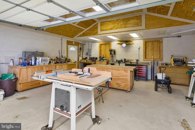 111 POPE AVE, Hamilton, NJ 08619