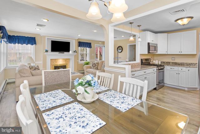 111 POPE AVE, Hamilton, NJ 08619