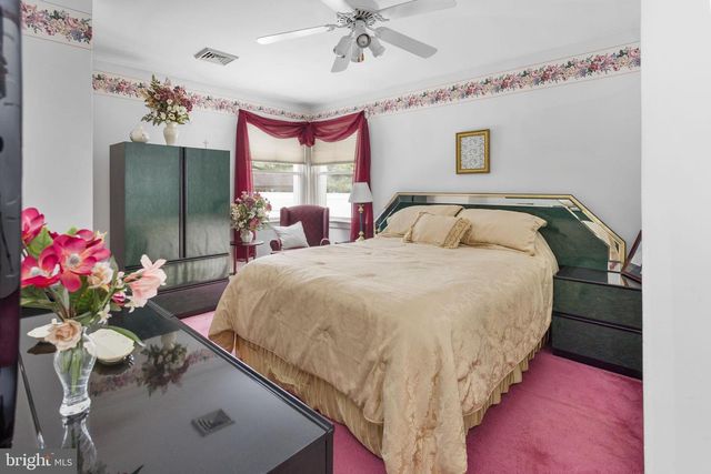 111 POPE AVE, Hamilton, NJ 08619