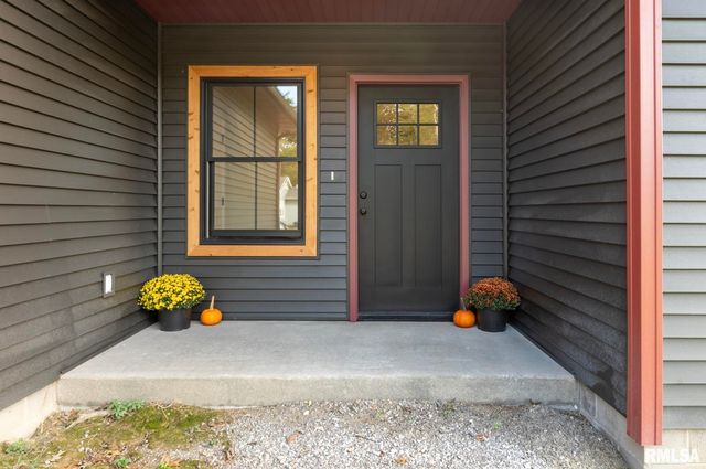 207 S Rowatt Street, Cambria, IL 62915