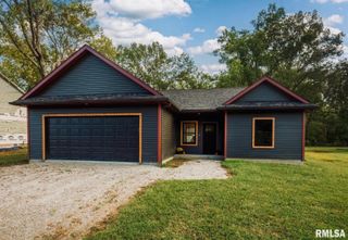 207 S Rowatt Street, Cambria, IL 62915