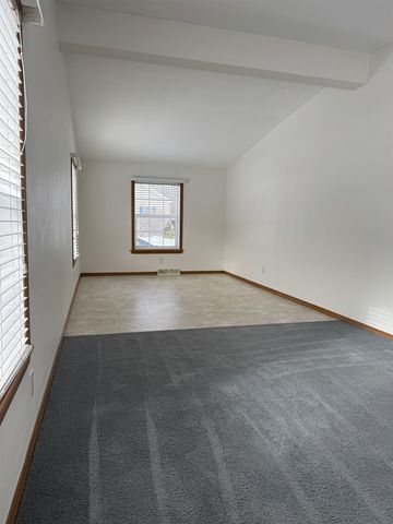 48 Sagebrush Drive, Rochester, NH 03867