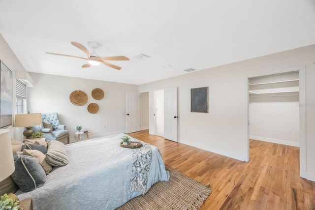 5020 15TH AVENUE N, St Petersburg, FL 33710