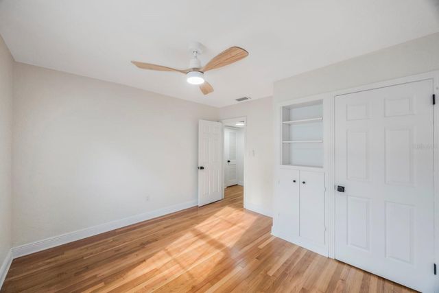 5020 15TH AVENUE N, St Petersburg, FL 33710