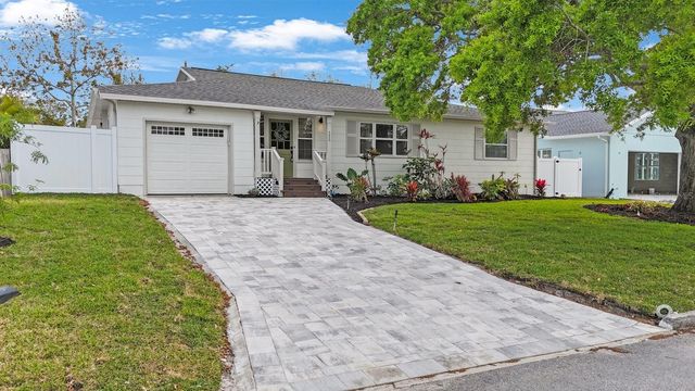 5020 15TH AVENUE N, St Petersburg, FL 33710