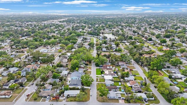 5020 15TH AVENUE N, St Petersburg, FL 33710
