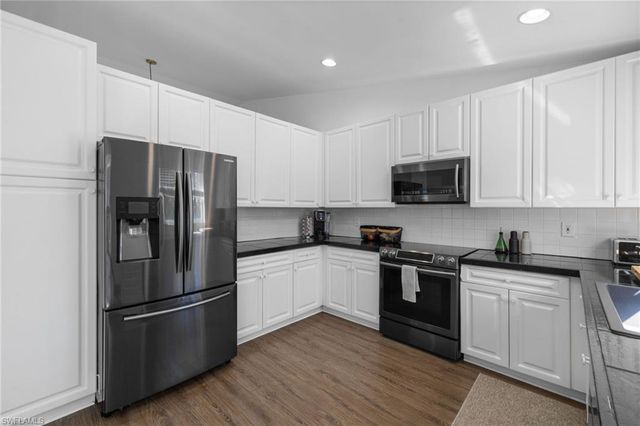 12240 Eagle Pointe CIR, Fort Myers, FL 33913