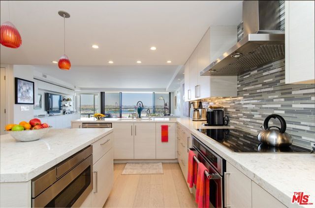4335 Marina City 642, Marina Del Rey, CA 90292