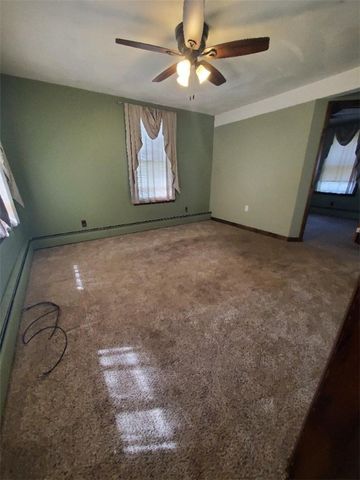 117 Farnum Pike, Smithfield, RI 02917