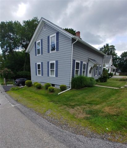 117 Farnum Pike, Smithfield, RI 02917