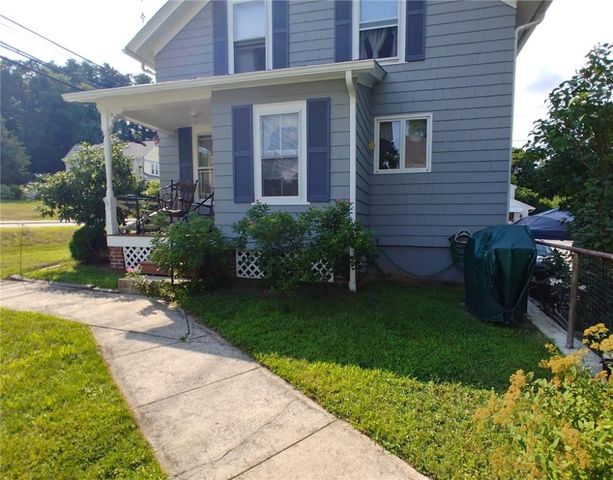 117 Farnum Pike, Smithfield, RI 02917