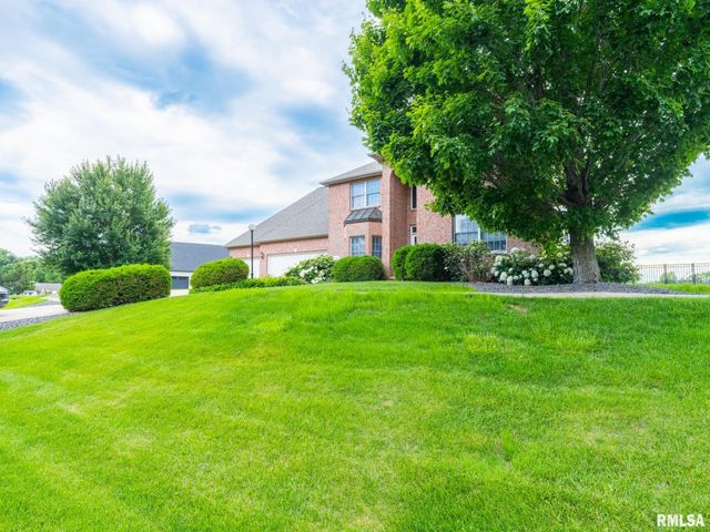 1801 WINGED FOOT Drive, Pekin, IL 61554