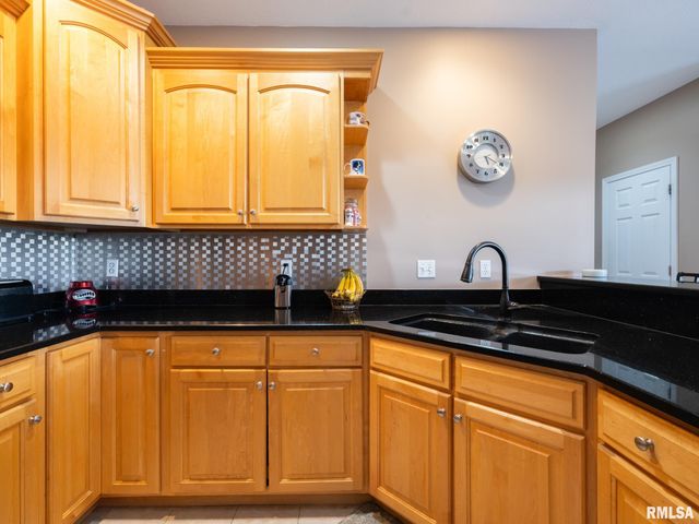 1801 WINGED FOOT Drive, Pekin, IL 61554