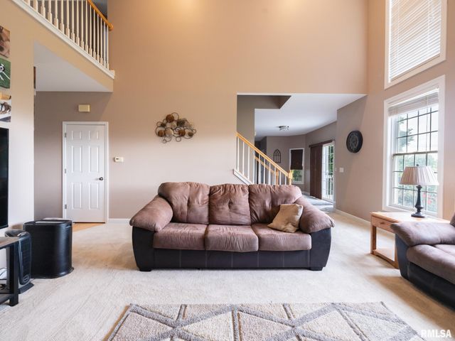 1801 WINGED FOOT Drive, Pekin, IL 61554