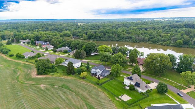 1801 WINGED FOOT Drive, Pekin, IL 61554