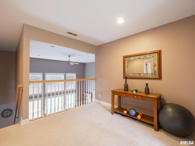 1801 WINGED FOOT Drive, Pekin, IL 61554