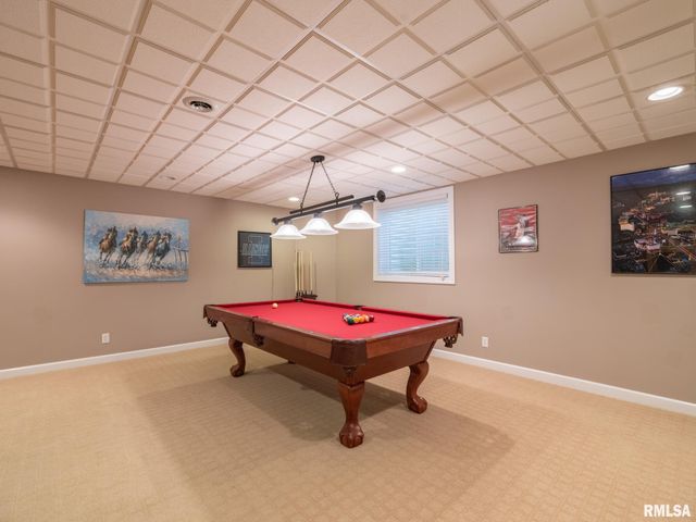 1801 WINGED FOOT Drive, Pekin, IL 61554