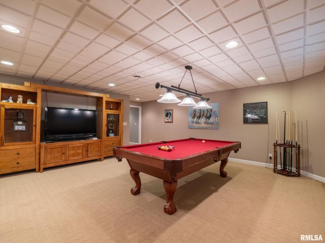1801 WINGED FOOT Drive, Pekin, IL 61554