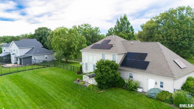 1801 WINGED FOOT Drive, Pekin, IL 61554