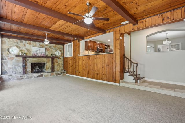 4239 PEACHTREE Circle E, Jacksonville, FL 32207