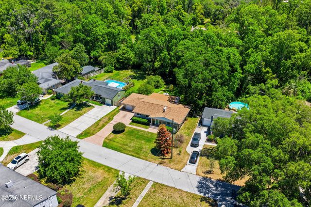 4239 PEACHTREE Circle E, Jacksonville, FL 32207