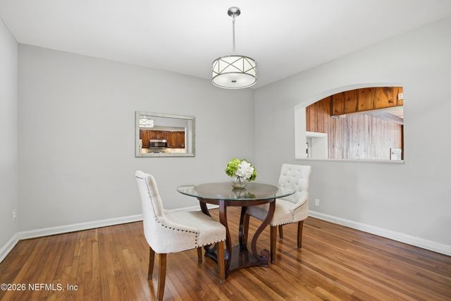 4239 PEACHTREE Circle E, Jacksonville, FL 32207