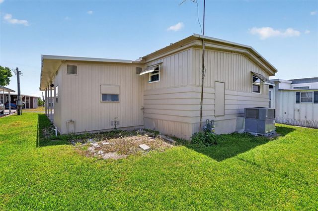 488 MARINA LANE, Tavares, FL 32778