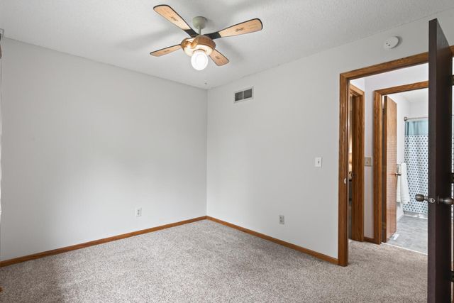 2250 Van Sloun Road, Chaska, MN 55318