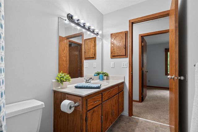 2250 Van Sloun Road, Chaska, MN 55318